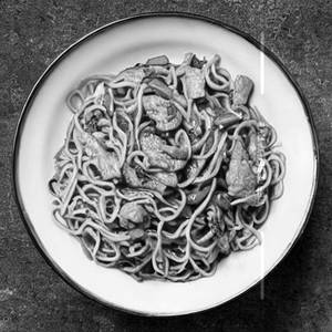Chicken Chilly Garlic Noodles