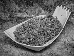 Chilli Garlic Noodles [Veg]