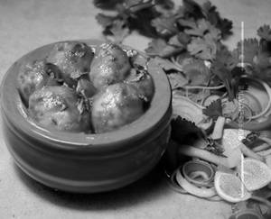 Dum Aloo Jaipuri