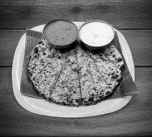 Jain Paneer Paratha With Curd