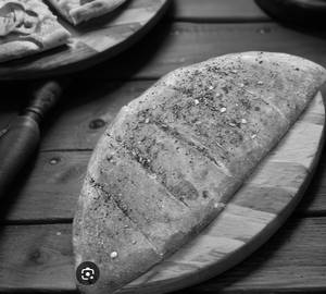 Paneer Tikka Stuffed Garlic Bread