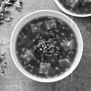 Tomato or manchurian soup