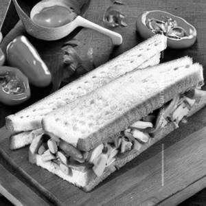 Baby Corn & Capsicum Sandwich