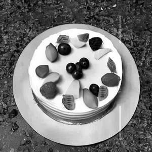 Fresh Fruit Cake