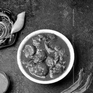 Shabnam Curry ( Mutter Mushroom)