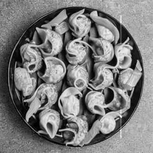 Paneer & Cheese Sizzler Momo Noodles