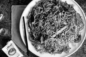 Veg Crispy Pan Fried Noodles