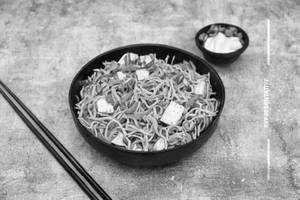 Paneer Hakka Noodles