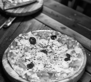 Margherita Cheese Pizza