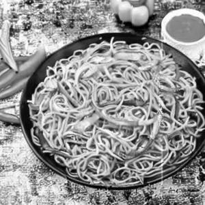 Veg Schezwan Noodles