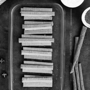 Cinnamon sticks