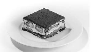 Tiramisu Cake