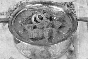 Kaju Kolhapuri