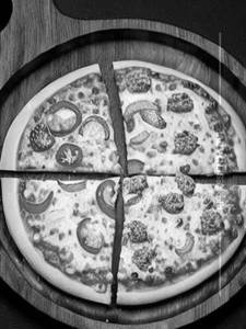 Onion Capsicum Pizza