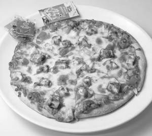 Tandoori Paneer Pizza
