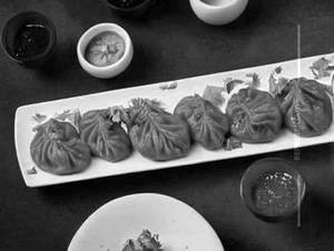 Paneer Kurkure Momos [8 Pieces]