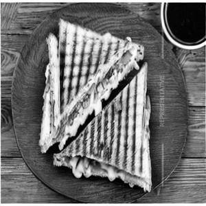 Veg grilled sandwich