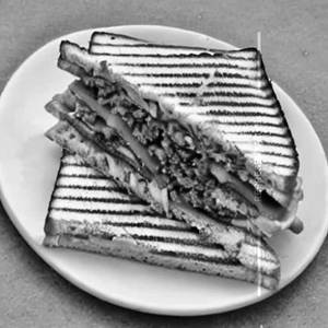 Veg grilled sandwich