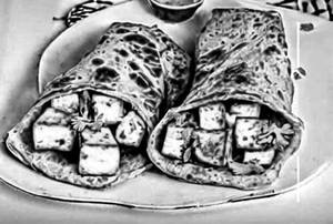 Paneer Schezwan Frankie