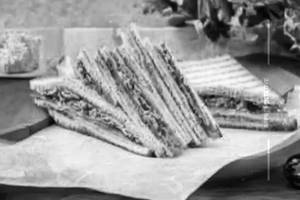 Bhujiya Sandwich