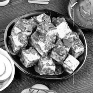 Aloo paneer                                                              