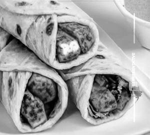 Paneer Capsium Roll
