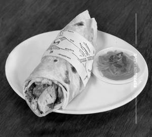 Single Egg Single Chicken Roll