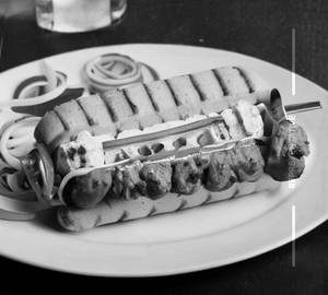 Tandoori paneer hot dog bun