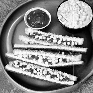 Plain Corn Maxim Sandwich