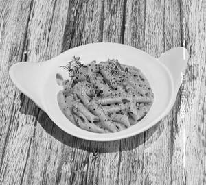Pink sauce pasta