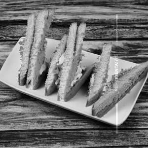 Paprika Sandwich