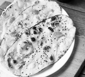 Garlic naan