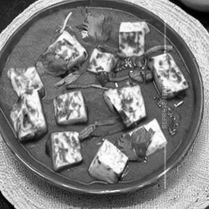 Paneer Lassuni