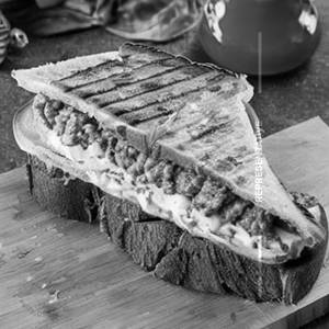 Pesto chicken melt