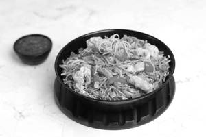 Schezwan Noodles [Prawns]