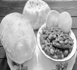 Chola bhatura
