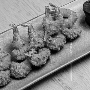 Golden fried prawns