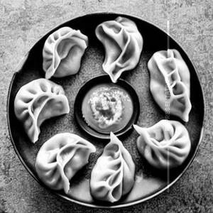 Veg Malai Creamy Momos (8Pcs.)