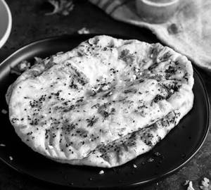 Garlic naan