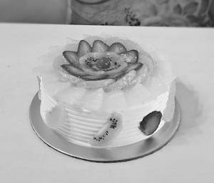 Fresh Fruit Gateau 0.5 Kg