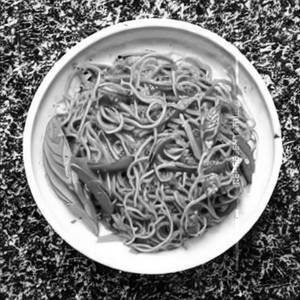 Veg Spicy Basil Noodles [Spicy]