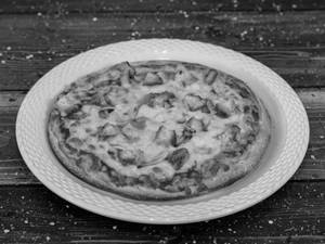 Butter Chicken Pizza