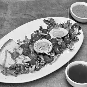 Hot Roasted Cheese Salad Egg