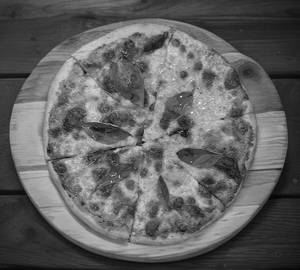 Margherita pizza