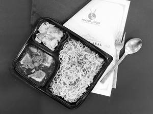 Combo Chilli Paneer With Veg Noodles