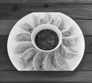 CHICKEN MOMO