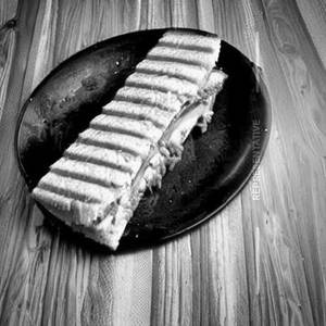Cheese Chatni Sandwich [Grill]
