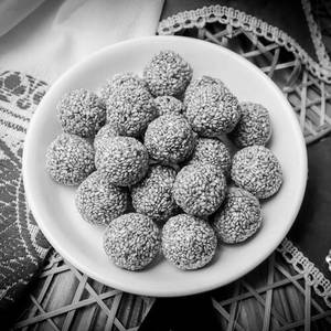 Boga Til Laddu [10 Pieces]