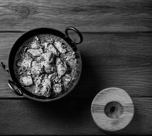 Pepper chicken gravy