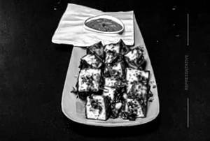 Schezwan Paneer Frankie